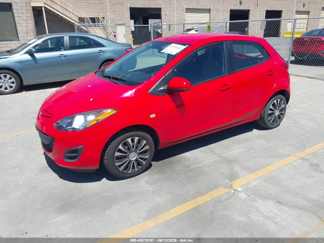 Mazda Mazda2 Sport 2014 JM1DE1KZ7E0171677 Image 2