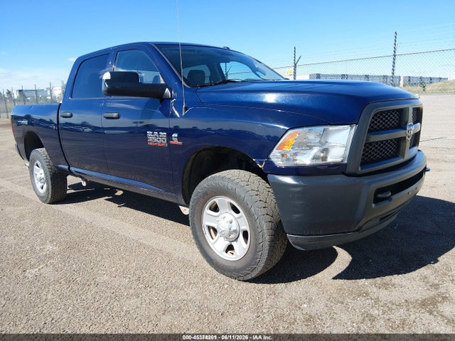 RAM 3500 Tradesman 4x4 6'4 Box 2017 3C63R3CLXHG717403 головне зображення