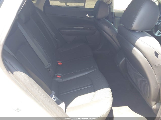 KIA Optima S 2019 5XXGT4L3XKG318065 Image 8