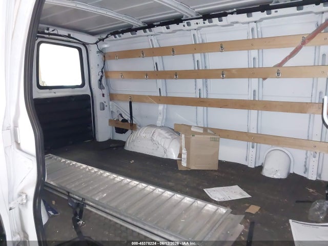 Chevrolet Express 2500 Work Van 2019 1GCWGAFG1K1241093 Image 8
