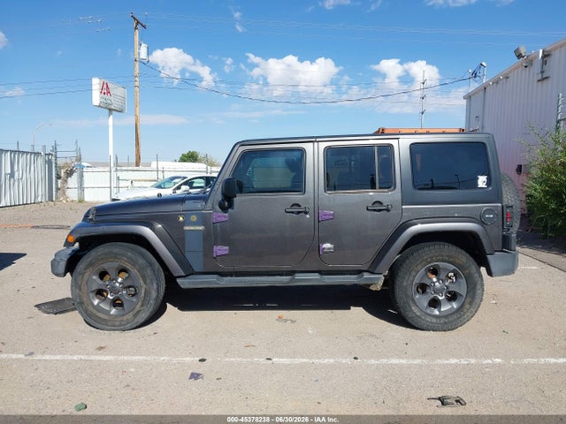 1C4BJWDG1HL575136 Jeep Wrangler Unlimited Freedom 4x4