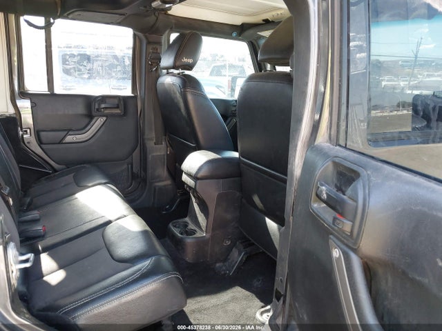 1C4BJWDG1HL575136 Jeep Wrangler Unlimited Freedom 4x4