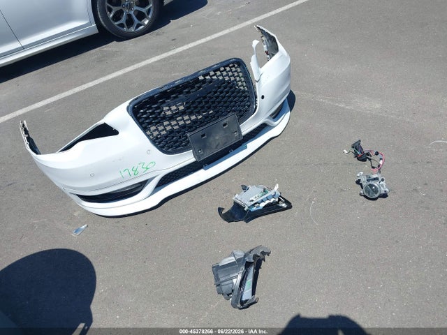 Chrysler 300 300s 2018 2C3CCABG0JH240168 Image 12