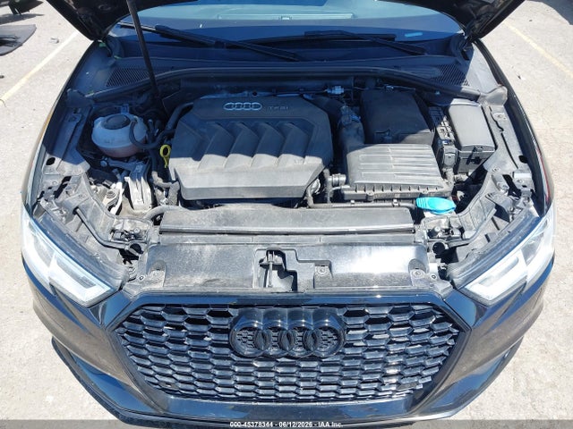 Audi A3 2.0t Premium 2018 WAUAUGFF2J1027089 Image 10