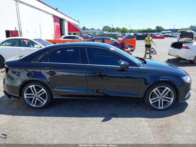 Audi A3 2.0t Premium 2018 WAUAUGFF2J1027089 Image 14