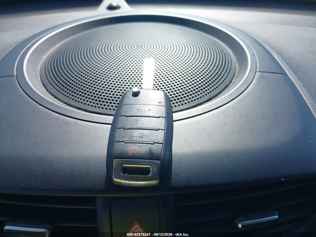 Продажа на аукционе авто 2014 Kia Soul +, vin: KNDJP3A5XE7098268, номер лота: 45378347