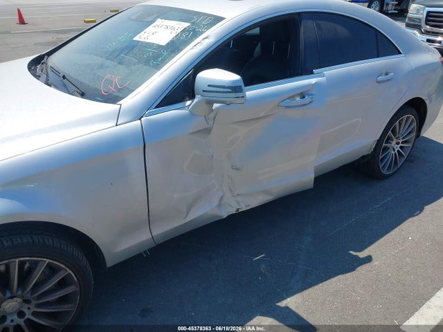WDDLJ7DB8GA173581 Mercedes-Benz CLS 550
