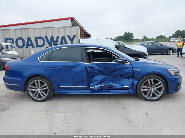 1VWDT7A30HC002459 Volkswagen Passat 1.8t R-line