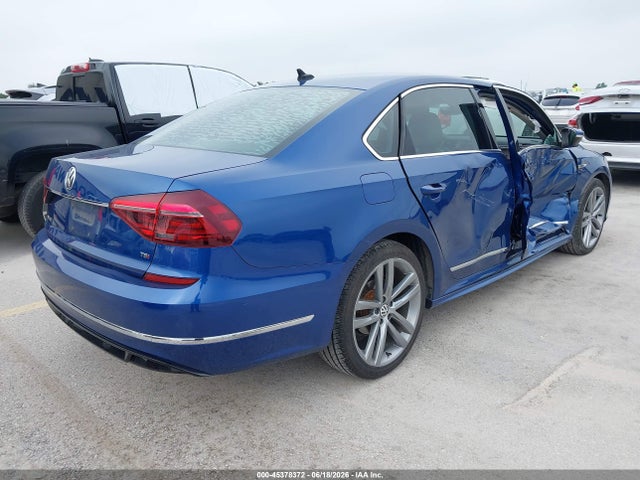 1VWDT7A30HC002459 Volkswagen Passat 1.8t R-line