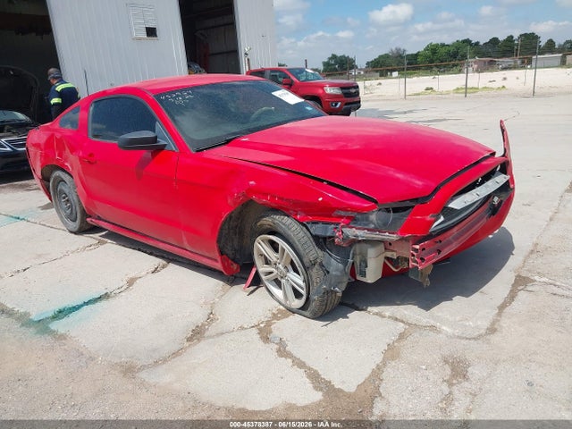 Auction sale of the 2014 Ford Mustang V6, vin: 1ZVBP8AM2E5237892, lot number: 45378387