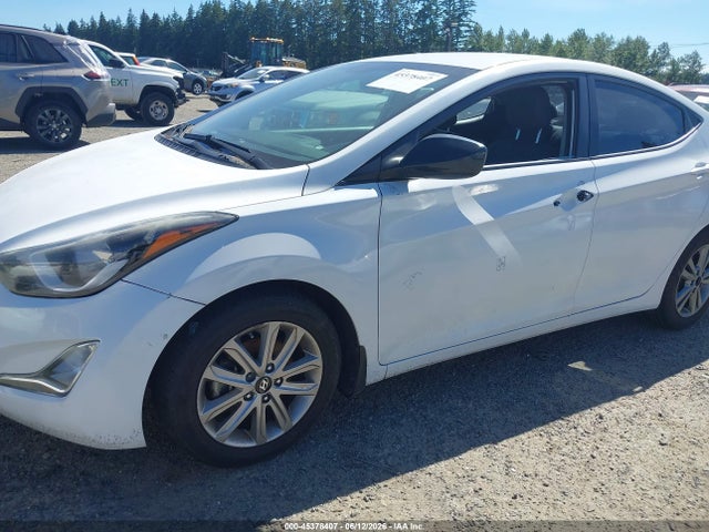 2016 Hyundai Elantra Se მანქანა იყიდება აუქციონზე, vin: 5NPDH4AE2GH722739, აუქციონის ნომერი: 45378407
