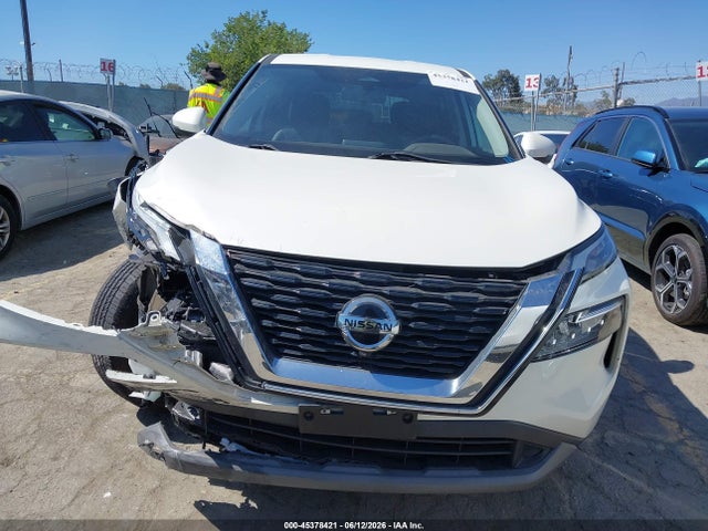 JN8AT3BA1MW014984 Nissan Rogue Sv Fwd