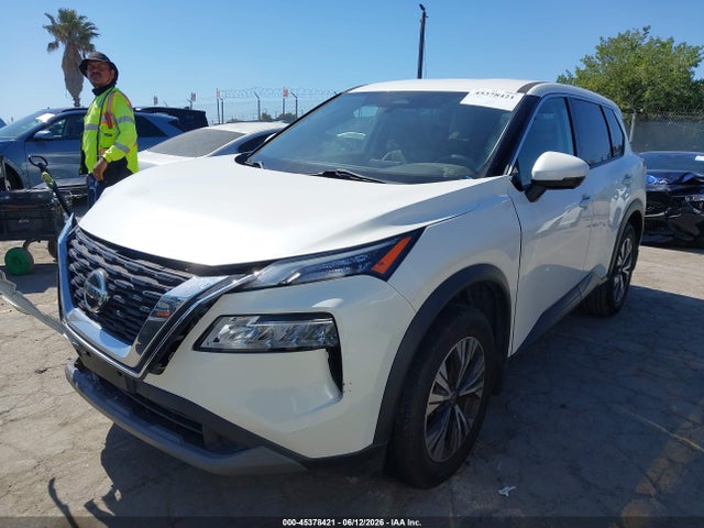 JN8AT3BA1MW014984 Nissan Rogue Sv Fwd