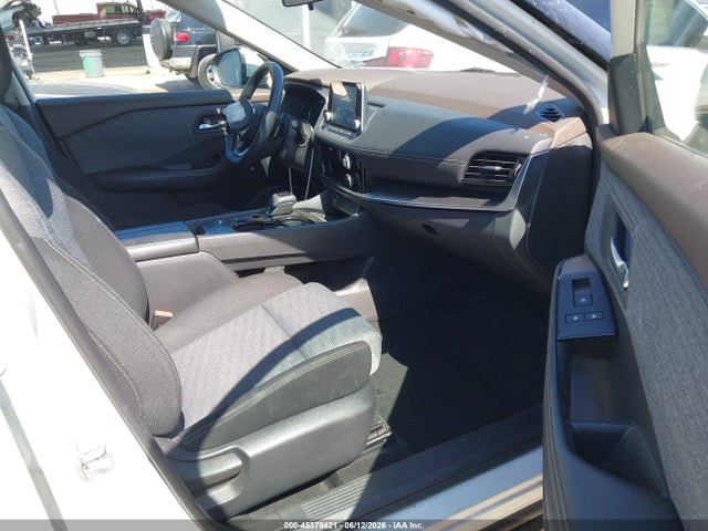 JN8AT3BA1MW014984 Nissan Rogue Sv Fwd