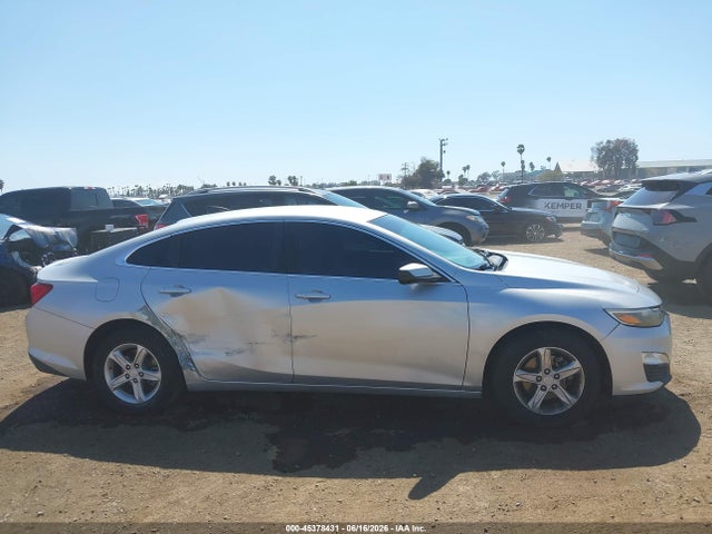 1G1ZC5STXKF182009 Chevrolet Malibu 1fl