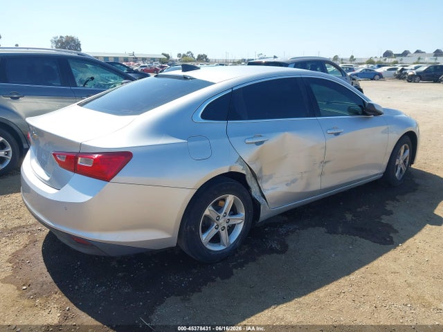 1G1ZC5STXKF182009 Chevrolet Malibu 1fl