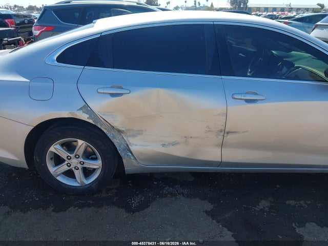 1G1ZC5STXKF182009 Chevrolet Malibu 1fl