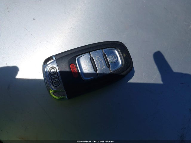 Продажа на аукционе авто 2011 Audi A4 2.0t Premium, vin: WAUAFAFL8BN038492, номер лота: 45378449