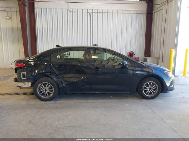 Toyota Corolla Hybrid Le 2021 JTDEAMDE5MJ003170 Image 14