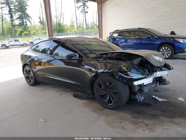 Tesla Model 3 Performance All-wheel Drive 2026 5YJ3E1ETXTF181640 головне зображення