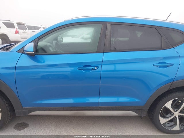 2017 Hyundai Tucson Sport მანქანა იყიდება აუქციონზე, vin: KM8J33A21HU501945, აუქციონის ნომერი: 45378501