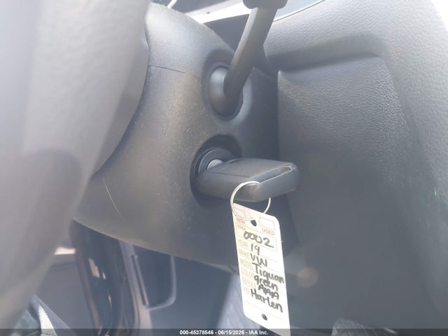 3VV1B7AX8KM083651 Volkswagen Tiguan 2.0t S