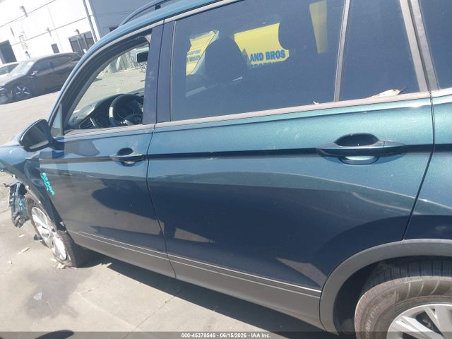 3VV1B7AX8KM083651 Volkswagen Tiguan 2.0t S