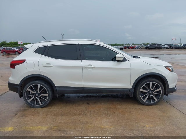 JN1BJ1CP9KW241529 Nissan Rogue Sport Sl