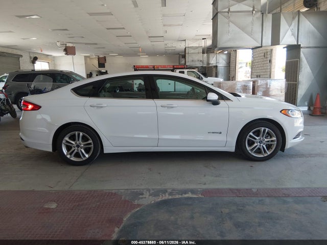 3FA6P0UUXJR278916 Ford Fusion Hybrid S