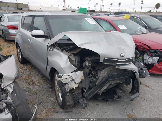 2017 Kia Soul მანქანა იყიდება აუქციონზე, vin: KNDJN2A2XH7466894, აუქციონის ნომერი: 45378678