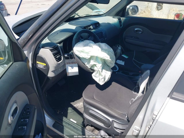 KIA Soul 2017 KNDJN2A2XH7466894 Image 13
