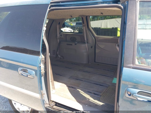 Продажа на аукционе авто 2001 Chrysler Voyager Lx, vin: 1C4GJ45331B205551, номер лота: 45378807