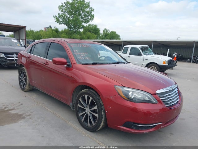 Auction sale of the 2013 Chrysler 200 Touring, vin: 1C3CCBBB1DN727353, lot number: 45378810