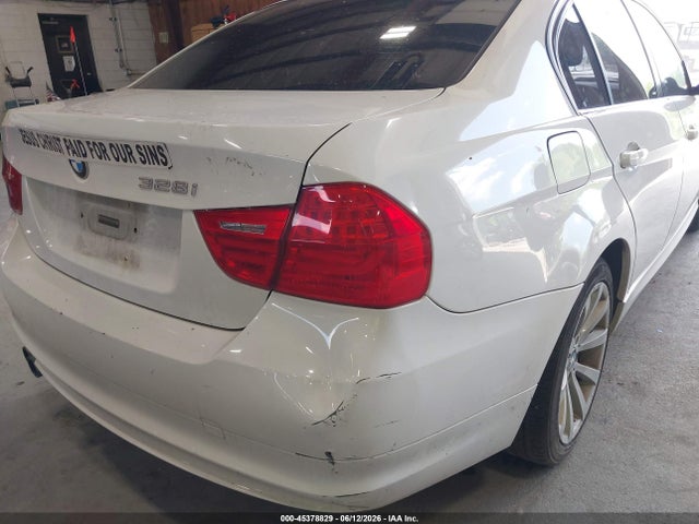 2011 Bmw 328i Xdrive მანქანა იყიდება აუქციონზე, vin: WBAPK7C53BA463883, აუქციონის ნომერი: 45378829