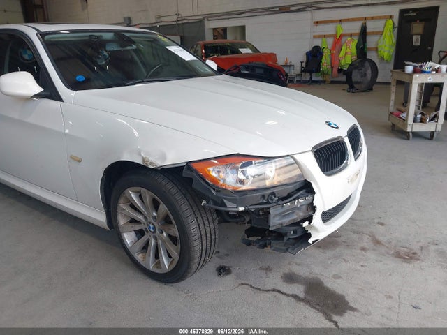 2011 Bmw 328i Xdrive მანქანა იყიდება აუქციონზე, vin: WBAPK7C53BA463883, აუქციონის ნომერი: 45378829
