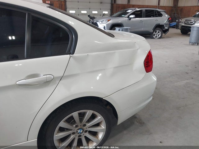 2011 Bmw 328i Xdrive მანქანა იყიდება აუქციონზე, vin: WBAPK7C53BA463883, აუქციონის ნომერი: 45378829
