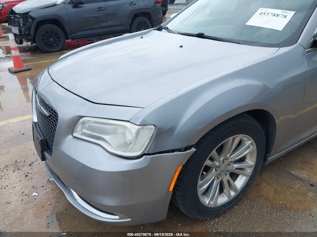 Chrysler 300C 2016 2C3CCAEG2GH190121 Image 17