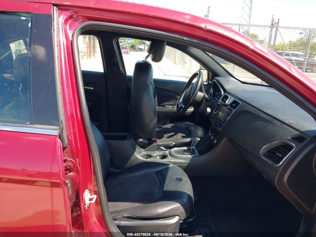 45378928 :رقم المزاد ، 1C3BC8FG9BN567241 vin ، 2011 Chrysler 200 S مزاد بيع