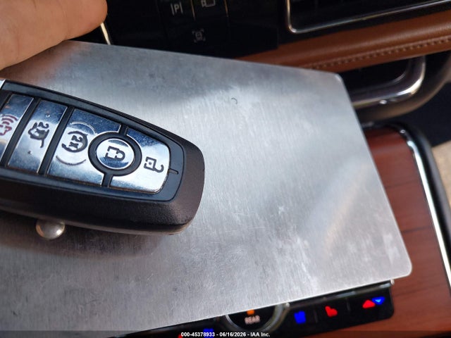 45378933 :رقم المزاد ، 5LM5J7XC5NGL12043 vin ، 2022 Lincoln Aviator Reserve مزاد بيع