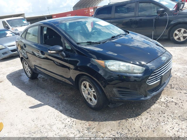 45379000 :رقم المزاد ، 3FADP4BJ0GM159351 vin ، 2016 Ford Fiesta Se مزاد بيع