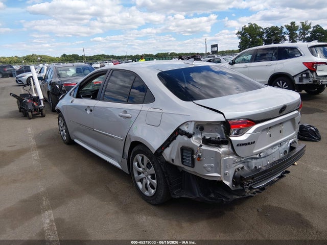 Toyota COROLLA LE 2021 5YFEPMAE9MP152163 Image 3
