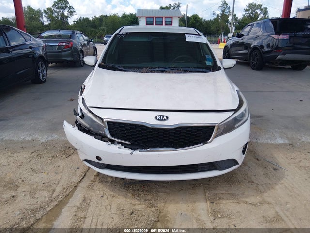 45379009 :رقم المزاد ، 3KPFK4A79JE228840 vin ، 2018 Kia Forte Lx مزاد بيع