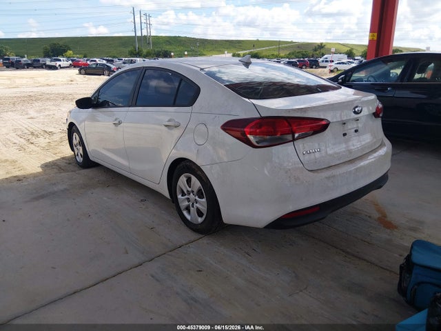 45379009 :رقم المزاد ، 3KPFK4A79JE228840 vin ، 2018 Kia Forte Lx مزاد بيع