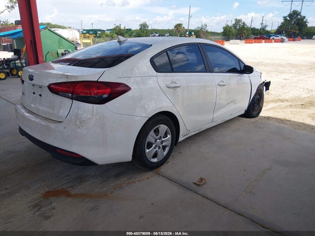45379009 :رقم المزاد ، 3KPFK4A79JE228840 vin ، 2018 Kia Forte Lx مزاد بيع