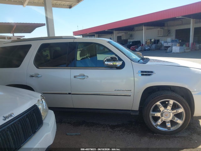 Продажа на аукционе авто 2011 Cadillac Escalade Premium, vin: 1GYS3CEF7BR210036, номер лота: 45379023