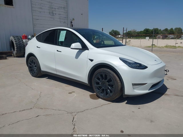 Auction sale of the 2021 Tesla Model Y Long Range Dual Motor All-wheel Drive, vin: 5YJYGDEE4MF303722, lot number: 45379049
