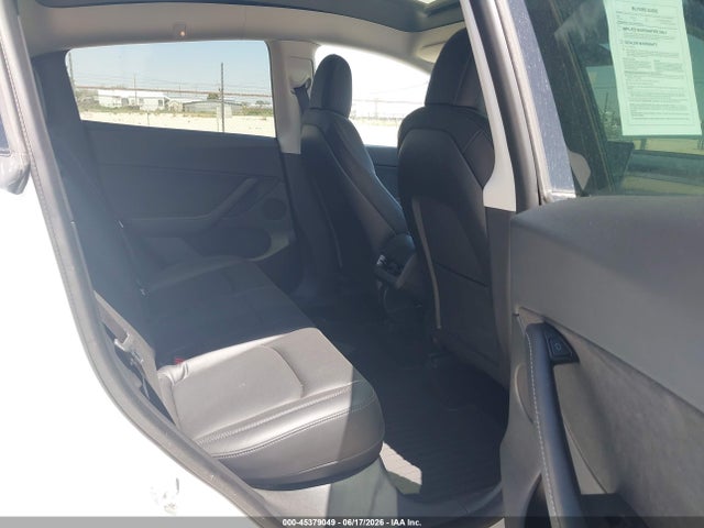 2021 Tesla Model Y Long Range Dual Motor All-wheel Drive მანქანა იყიდება აუქციონზე, vin: 5YJYGDEE4MF303722, აუქციონის ნომერი: 45379049
