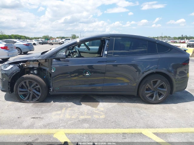 45379058 :رقم المزاد ، 7SAXCBE51TF473212 vin ، 2026 Tesla Model X All-wheel Drive مزاد بيع
