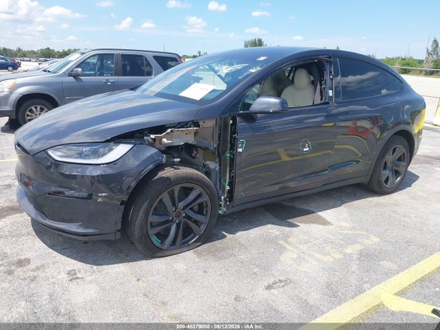 45379058 :رقم المزاد ، 7SAXCBE51TF473212 vin ، 2026 Tesla Model X All-wheel Drive مزاد بيع