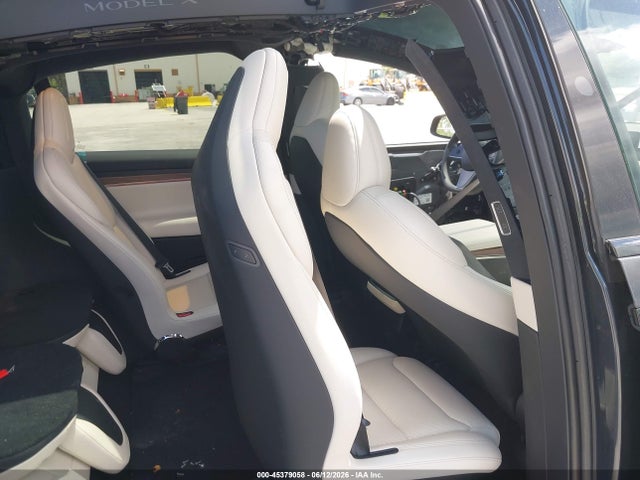 45379058 :رقم المزاد ، 7SAXCBE51TF473212 vin ، 2026 Tesla Model X All-wheel Drive مزاد بيع